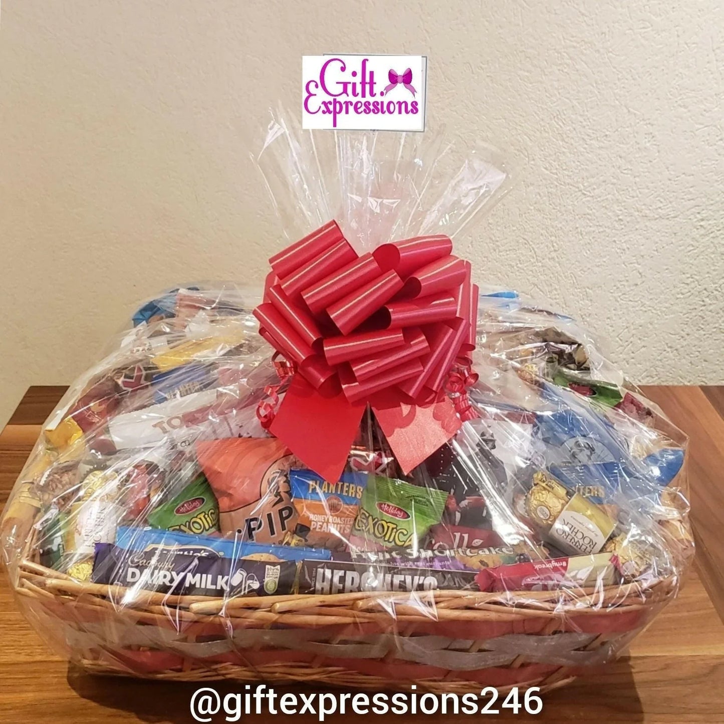 Snack Time Basket (Sm$150/Med$300/Lg$455) Large Shown - Gift Expressions