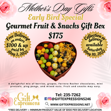 Load image into Gallery viewer, Gourmet Fruit &amp; Snacks Gift Box
